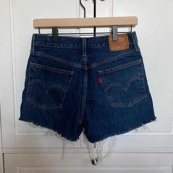 501 Short - Picture 7 of 8